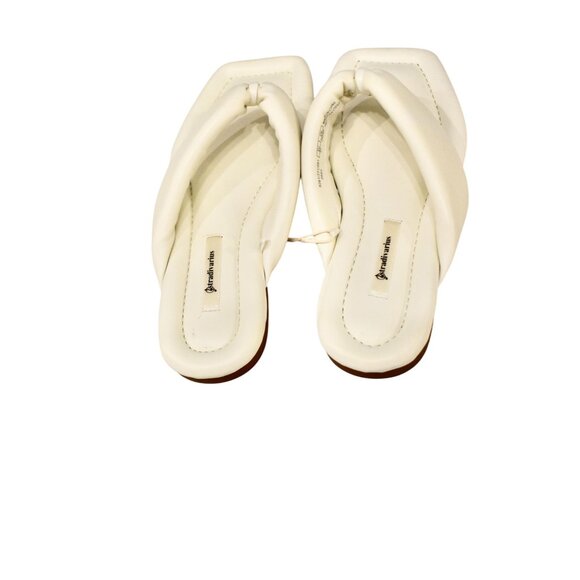 New Women's Stradivarius White Padded Vegan Leather Flip Flop Sandal Size 6.5 - Picture 4 of 8